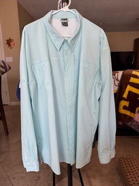Light Tropical Blue Long-Sleeve Men's Button-Up Shirt